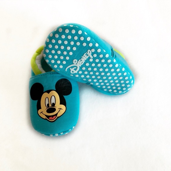Disney Baby crib shoes - Picture 2 of 2